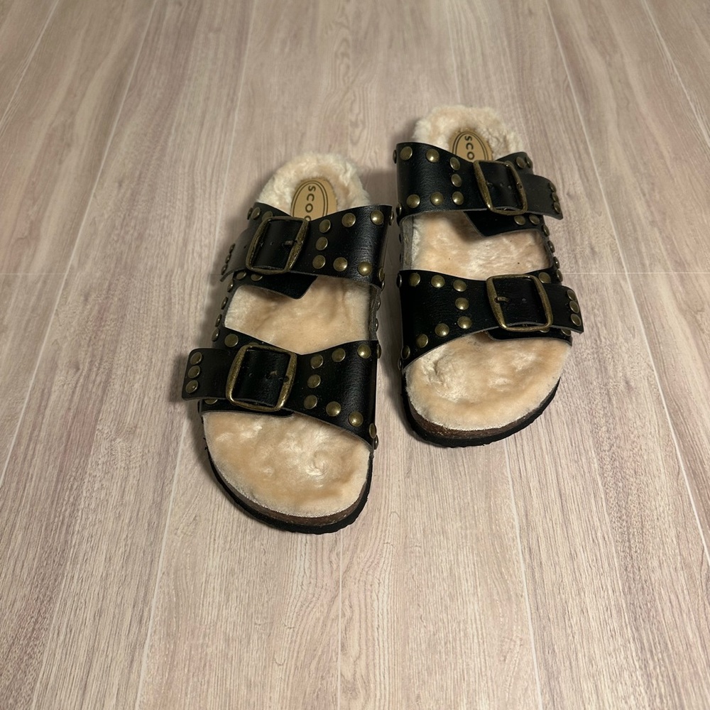 Cozy Black Sandals with Gold Accents